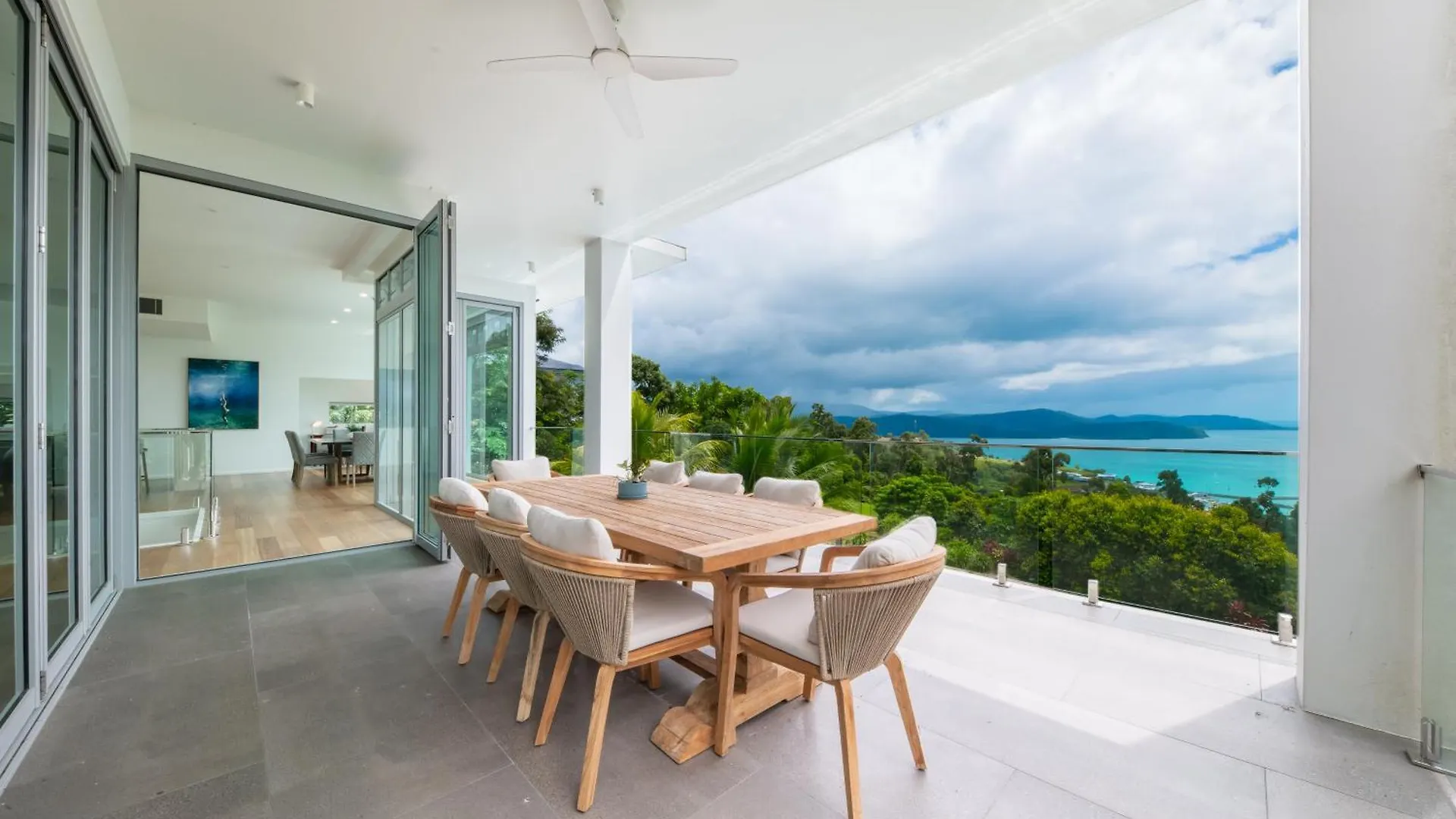 Coralair Whitsundays Villa Airlie Beach Feriehus